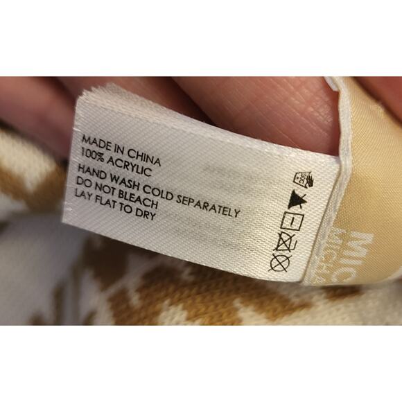 Michael Kors Reversible Scarf Beige & Cream Signature Scarf 64" L x 9.5" W - Picture 4 of 8